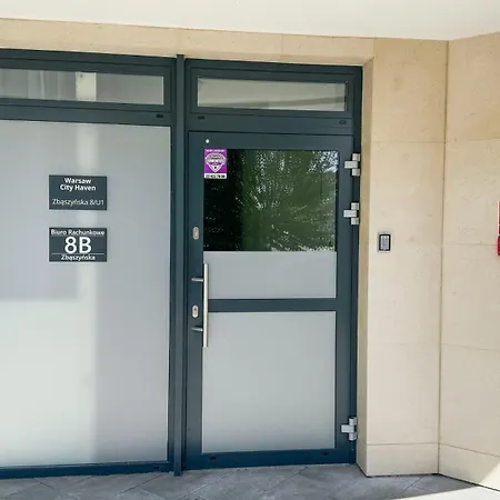 B2 - Noble - Haven - Shared Bathroom Appartement Warschau