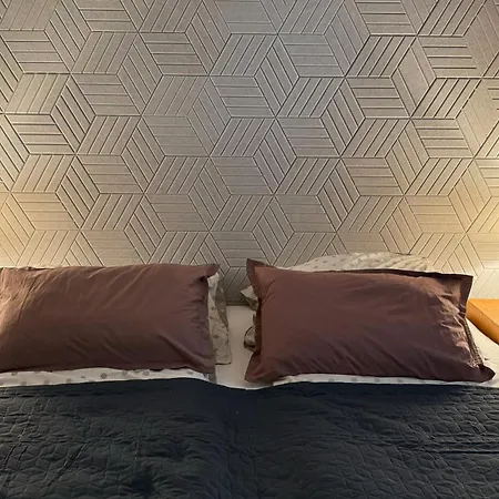 B2 - Noble - Haven - Shared Bathroom Appartement *